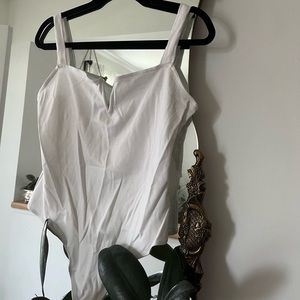 Babaton tank with deep V • Aritzia